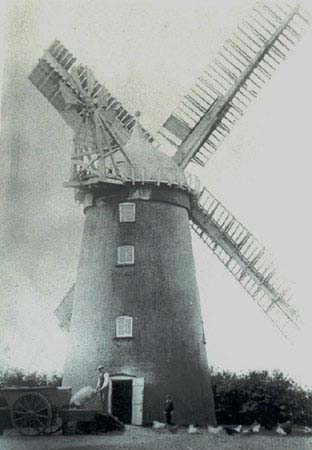 1900 Windmill